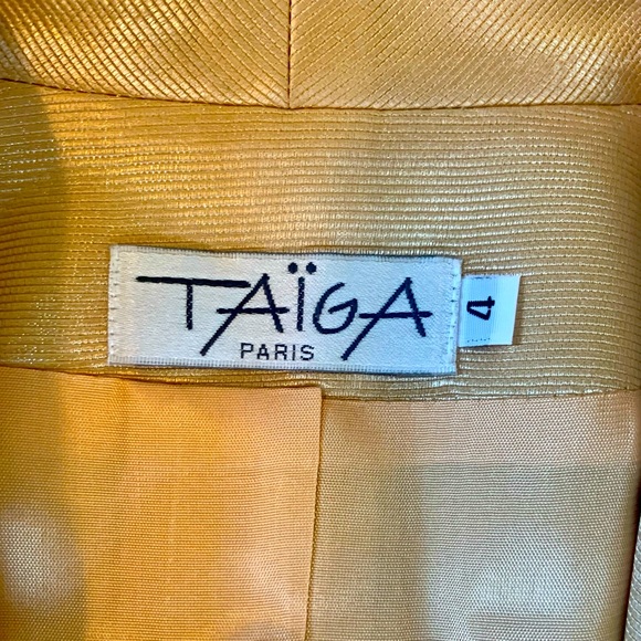 Gold Taiga jacket. - Picture 3 of 9